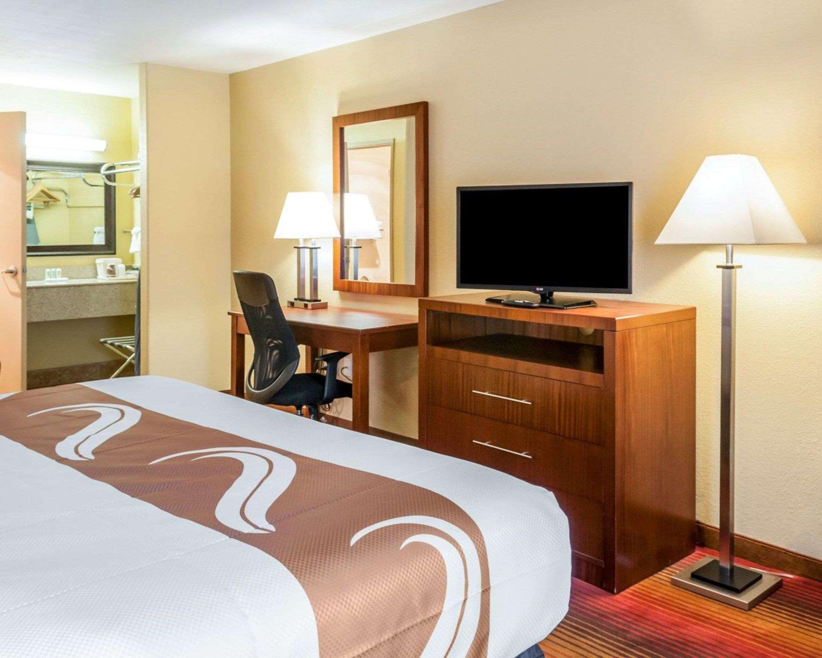 Quality Inn & Suites Albuquerque West Eksteriør billede