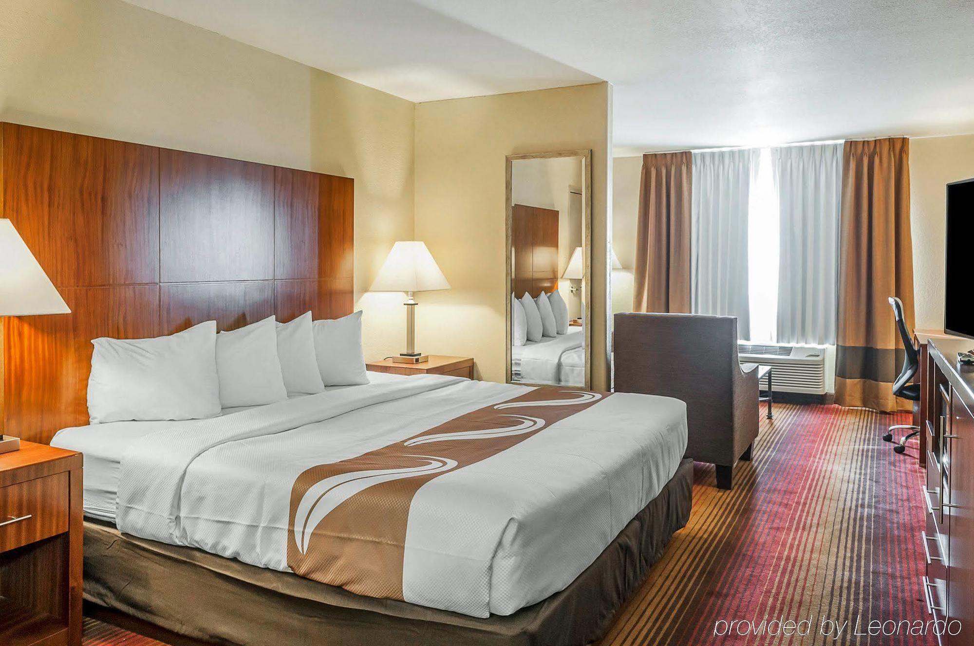 Quality Inn & Suites Albuquerque West Eksteriør billede