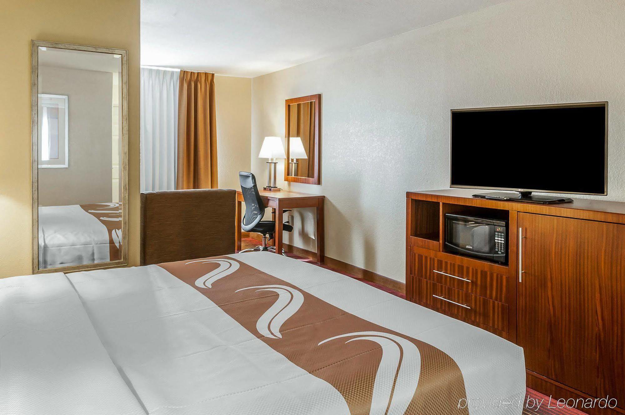 Quality Inn & Suites Albuquerque West Eksteriør billede